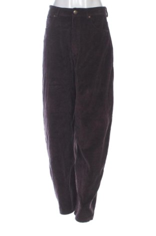 Pantaloni de velvet de femei Zara, Mărime M, Culoare Maro, Preț 53,31 Lei, #137277367