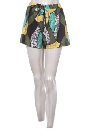 Pantaloni scurți de femei SHEIN, Mărime S, Culoare Multicolor, Preț 52,49 Lei, #137215716