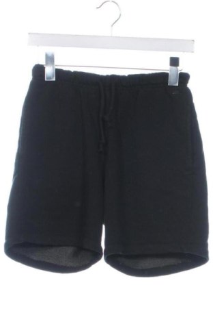 Pantaloni scurți de femei Pull&Bear, Mărime XS, Culoare Negru, Preț 65,00 Lei, #137246513