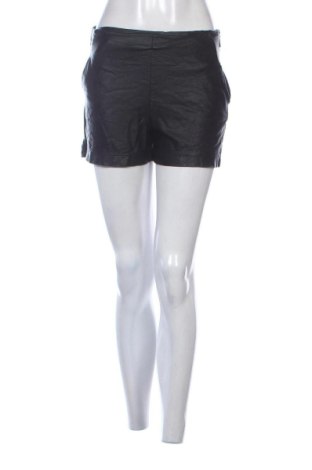 Pantaloni scurți de femei Boohoo, Mărime S, Culoare Negru, Preț 42,00 Lei, #137273916