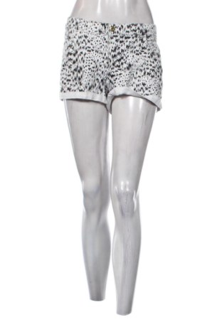 Dámske kraťasy  H&M, Veľkosť XL, Farba Viacfarebná, Cena  9,00 €, #137276195