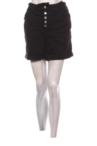 Pantaloni scurți de femei Kiabi, Mărime XL, Culoare Negru, Preț 52,49 Lei, #137276253