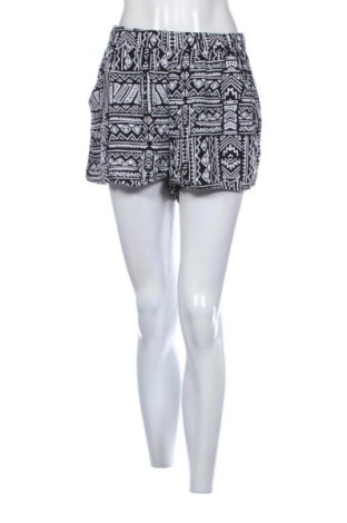 Pantaloni scurți de femei H&M, Mărime M, Culoare Multicolor, Preț 57,74 Lei, #137280623