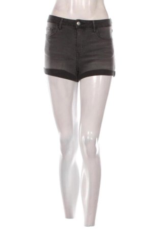 Pantaloni scurți de femei H&M, Mărime S, Culoare Gri, Preț 41,99 Lei, #137282044
