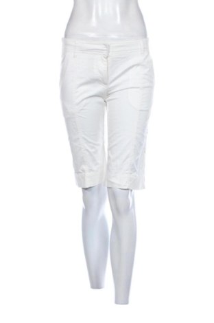 Pantaloni scurți de femei Adidas By Stella McCartney, Mărime S, Culoare Alb, Preț 90,51 Lei, #137288194