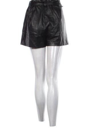 Pantaloni scurți de femei NA-KD, Mărime S, Culoare Negru, Preț 55,00 Lei, #137294400