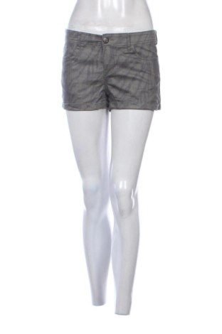 Pantaloni scurți de femei Amisu, Mărime M, Culoare Gri, Preț 41,00 Lei, #137297830