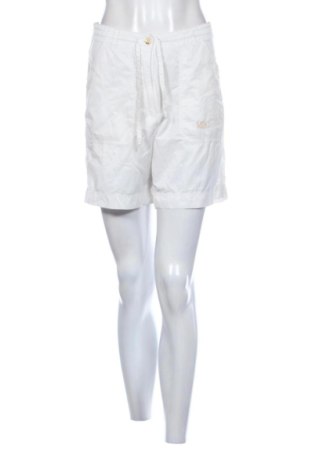 Pantaloni scurți de femei Mdc, Mărime S, Culoare Alb, Preț 57,74 Lei, #137297979
