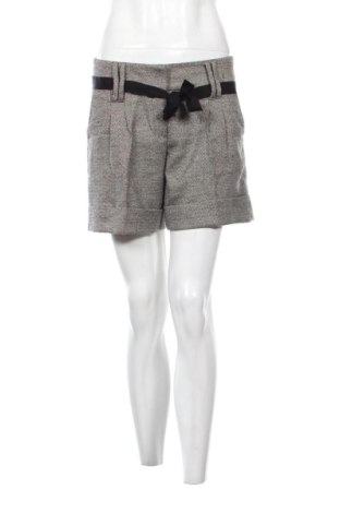Pantaloni scurți de femei Massimo Dutti, Mărime M, Culoare Gri, Preț 103,00 Lei, #137318176