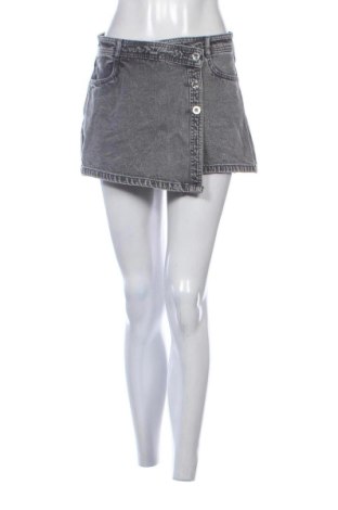 Pantaloni scurți de femei ONLY, Mărime S, Culoare Gri, Preț 128,99 Lei, #137318222