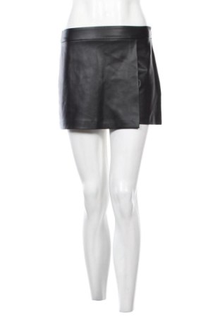 Pantaloni scurți de femei Zara, Mărime M, Culoare Negru, Preț 52,08 Lei, #137322235