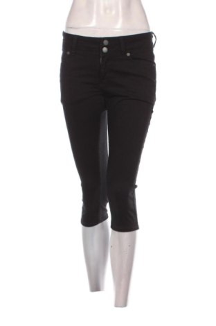 Pantaloni scurți de femei Q/S by S.Oliver, Mărime M, Culoare Negru, Preț 59,51 Lei, #137203725