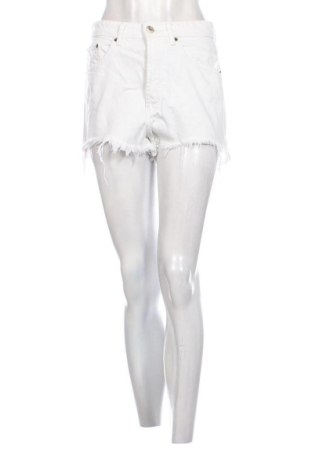 Pantaloni scurți de femei Zara, Mărime M, Culoare Alb, Preț 68,24 Lei, #137268809