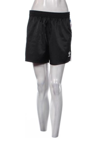 Női rövidnadrág Adidas Originals, Méret M, Szín Fekete, Ár 6 028 Ft, #137278018