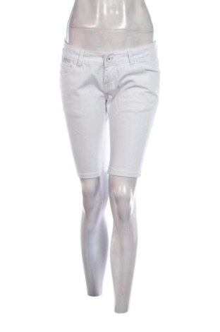 Pantaloni scurți de femei Miss Two, Mărime L, Culoare Alb, Preț 59,00 Lei, #137281633