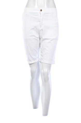 Pantaloni scurți de femei M.Sara, Mărime XL, Culoare Alb, Preț 47,24 Lei, #137283004