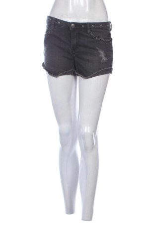 Pantaloni scurți de femei Clockhouse, Mărime S, Culoare Gri, Preț 40,00 Lei, #137284608
