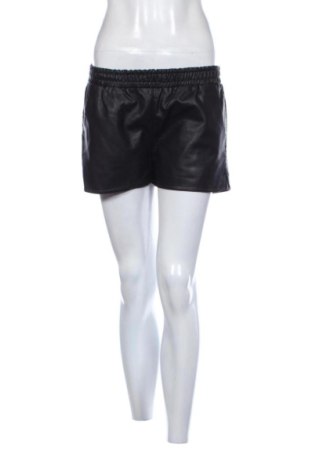 Pantaloni scurți de femei Cache Cache, Mărime L, Culoare Negru, Preț 63,00 Lei, #137299445