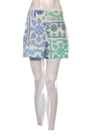 Pantaloni scurți de femei Zara, Mărime XL, Culoare Multicolor, Preț 70,07 Lei, #137322291