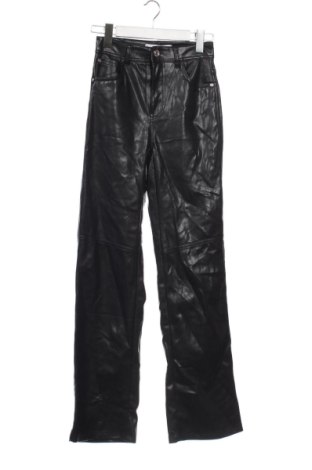 Pantaloni de femei Bershka, Mărime XXS, Culoare Negru, Preț 67,99 Lei, #137193946