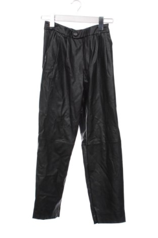 Pantaloni de femei Stradivarius, Mărime XS, Culoare Negru, Preț 52,00 Lei, #137260557