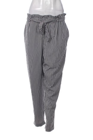 Damskie spodnie Pull&Bear, Rozmiar L, Kolor Kolorowy, Cena 42,34 zł, #137267645