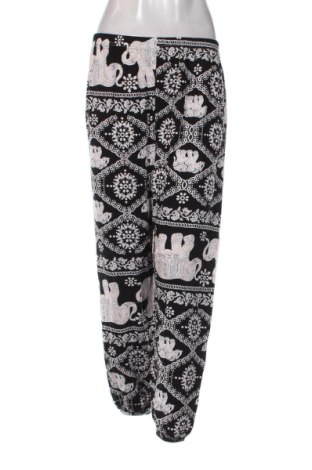 Pantaloni de femei Unbranded, Mărime L, Culoare Multicolor, Preț 36,97 Lei, #137290575