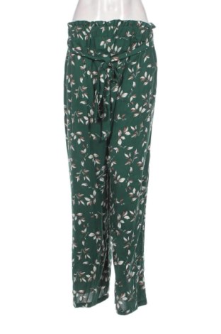 Pantaloni de femei SHEIN, Mărime M, Culoare Multicolor, Preț 65,93 Lei, #137316832