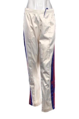 Pantaloni trening de femei Adidas, Mărime XL, Culoare Ecru, Preț 267,13 Lei, #137253637