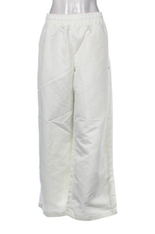 Női sport nadrág Nike, Méret XXL, Szín Ekrü
, Ár 18 489 Ft, #137072480