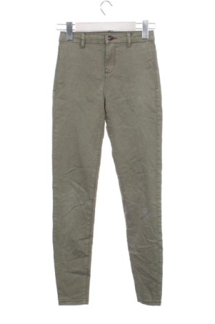 Дамски панталон Bershka, Размер XS, Цвят Зелен, Цена 11,24 €, #137202395