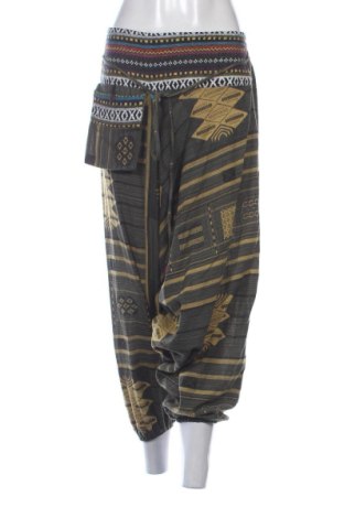 Pantaloni de femei Unbranded, Mărime S, Culoare Multicolor, Preț 47,00 Lei, #137271906