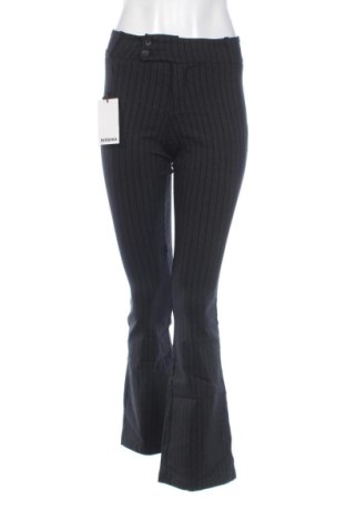 Pantaloni de femei Bershka, Mărime S, Culoare Negru, Preț 104,98 Lei, #137298927