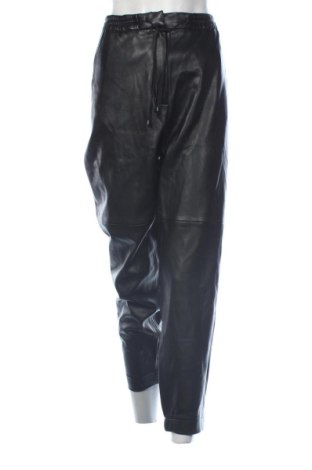 Pantaloni de femei Gerry Weber, Mărime XL, Culoare Negru, Preț 94,48 Lei, #137320531