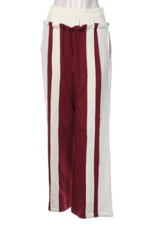 Pantaloni trening de femei Unbranded, Mărime S, Culoare Multicolor, Preț 47,24 Lei, #137275158