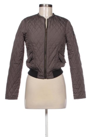 Kurtka damska Belstaff, Rozmiar M, Kolor Brązowy, Cena 1 966,68 zł, #137326235