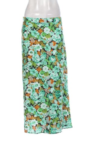 Fustă Reserved, Mărime M, Culoare Multicolor, Preț 99,73 Lei, #137300357