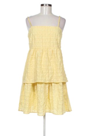 Φόρεμα Vero Moda, Μέγεθος M, Χρώμα Κίτρινο, Τιμή 19,84 €, #137287848