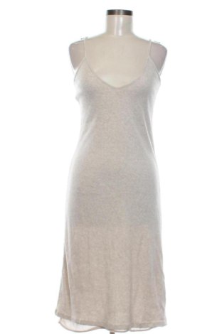 Φόρεμα Stradivarius, Μέγεθος S, Χρώμα Εκρού, Τιμή 12,00 €, #137291222
