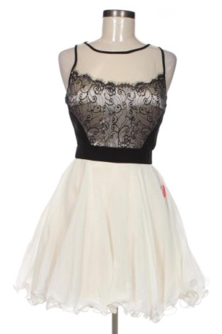 Rochie Chi Chi, Mărime M, Culoare Multicolor, Preț 167,97 Lei, #137294837