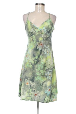Rochie C&A, Mărime S, Culoare Multicolor, Preț 52,49 Lei, #137306715
