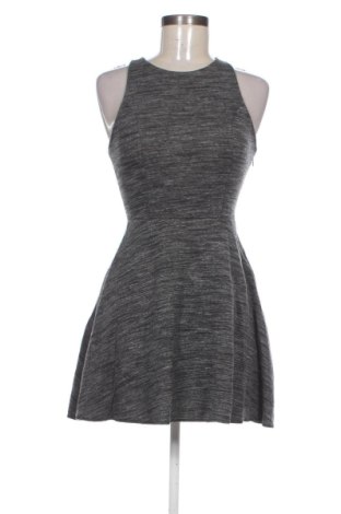 Rochie Abercrombie & Fitch, Mărime S, Culoare Gri, Preț 52,49 Lei, #137308486