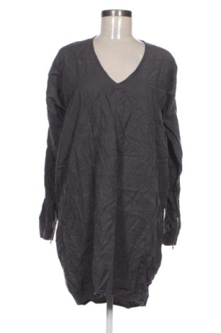 Rochie Best Behavior, Mărime M, Culoare Gri, Preț 70,00 Lei, #137309403
