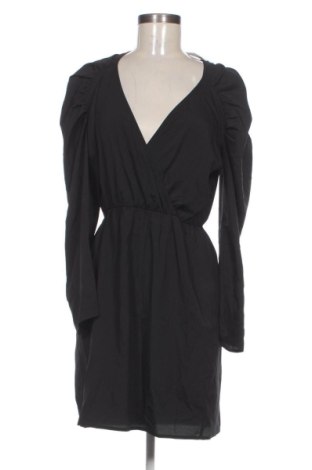 Rochie Pieces, Mărime M, Culoare Negru, Preț 36,74 Lei, #137317834