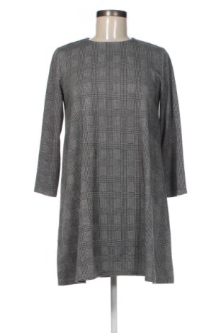 Kleid Stradivarius, Größe M, Farbe Mehrfarbig, Preis 8,27 €, #137329211