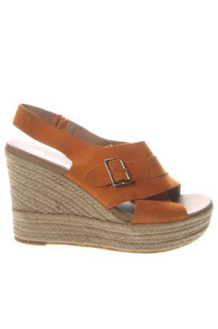 Сандали UGG Australia, Размер 39, Цвят Оранжев, Цена 113,17 €, #137250803