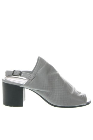 Sandalen Unbranded, Größe 40, Farbe Grau, Preis 39,44 €, #137306699