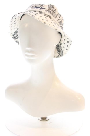 Căciulă Levi's, Culoare Multicolor, Preț 96,00 Lei, #137279770