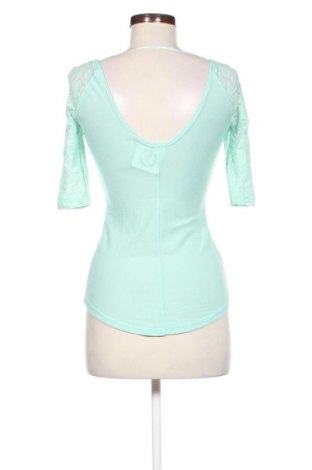 Bluză de femei Bershka, Mărime S, Culoare Verde, Preț 7,99 Lei