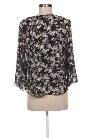 Damen Shirt Gina Tricot, Größe S, Farbe Mehrfarbig, Preis 1,99 €